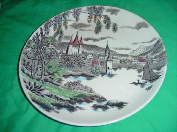 LaVille Scenery Plate