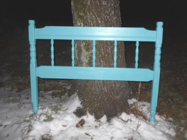 Vintage Wooden Spindle Bed Headboard **Twin Size Bed**