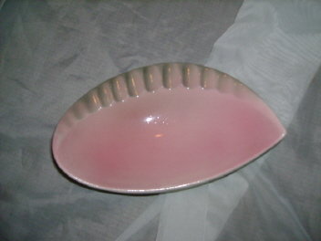 Retro Pink and Gray Pottery Ashtray