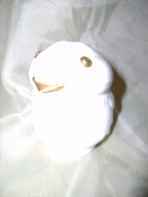 Short & Wide Birdie Avon Bottle *Full*