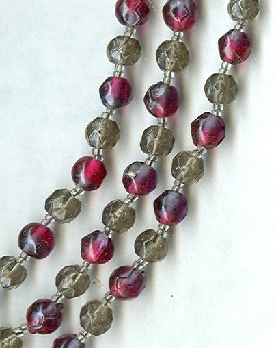 Vintage Triple Strand Art Glass Beaded Neckla ce