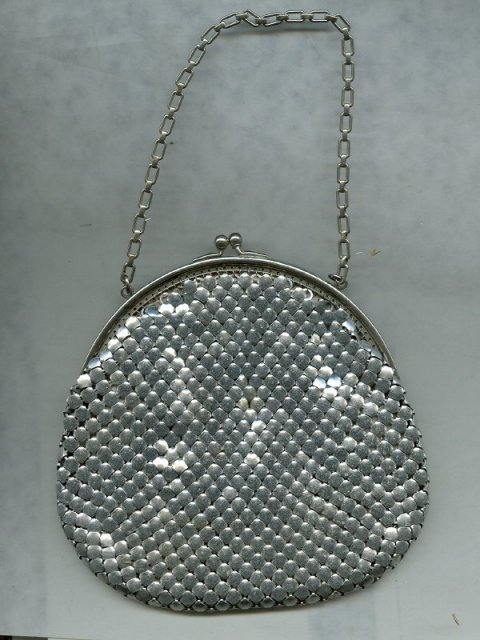 Vintage Whiting Davis Style Metal Mesh Handbag