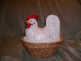 Ceramic Hen on Nest Covered Dish