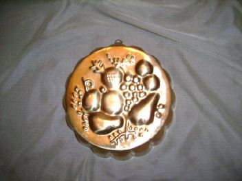 Brass Brass Fruit Mold