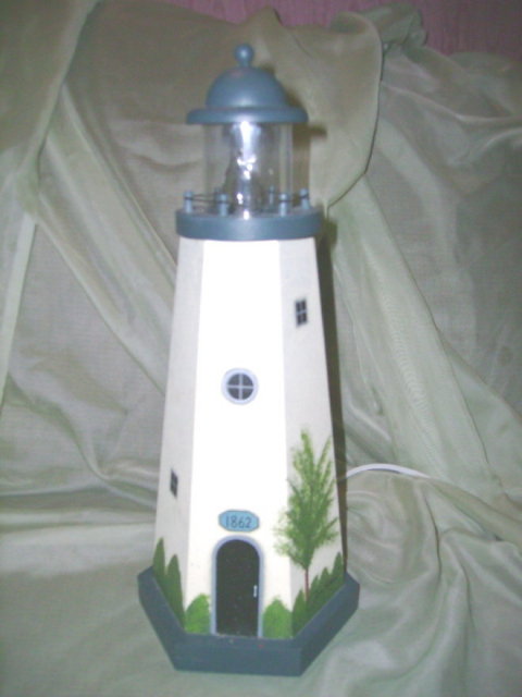 Wooden Lighthouse Table Lamp