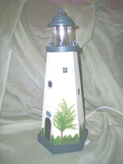 Wooden Lighthouse Table Lamp