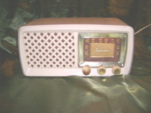 Vintage Sears Silvertone Radio