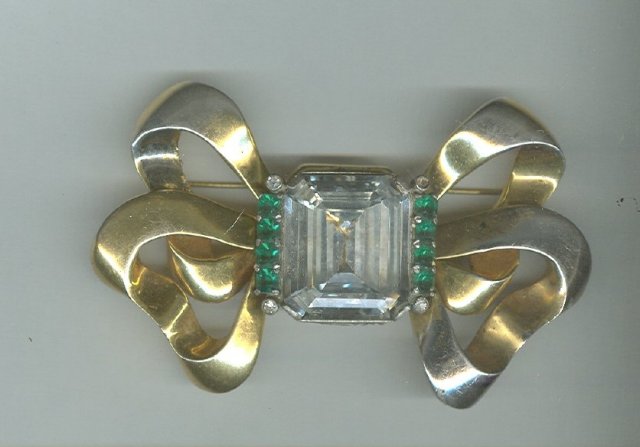 Vintage Eisenberg Original Brooch **LOOK**