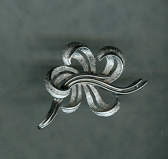 Vintage Trifari Stylized Flower Brooch