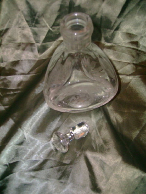 Vintage Etched Glass Decanter w/Stopper