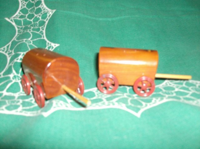 Vintage Will Rogers Covered Wagon Salt & Pepper Shakers