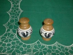 Vintage Ceramic & Wood Salt & Pepper Shakers (JAPAN)