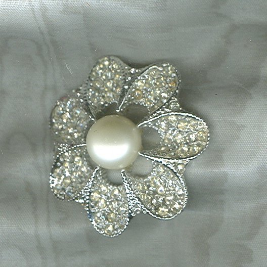 Vintage Stylized Flower Brooch & Earring Set **LOOK**