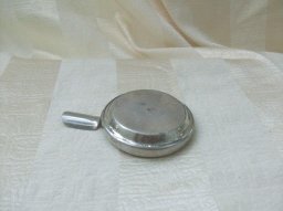 Vintage Reverse Painted Ashtray Marked Leo Schlesinger Co