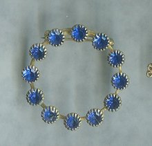 Vintage Blue Wreath Pin