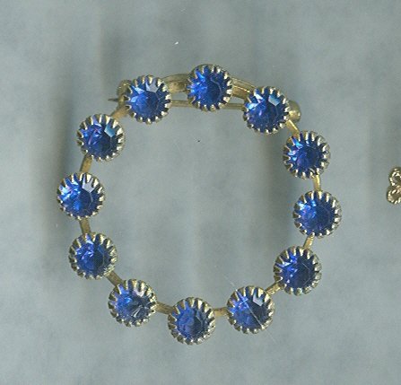 Vintage Blue Wreath Pin