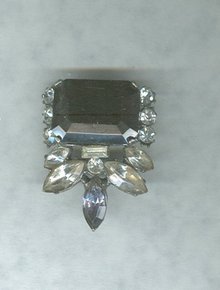 Vintage Juliana Pin **LOOK**