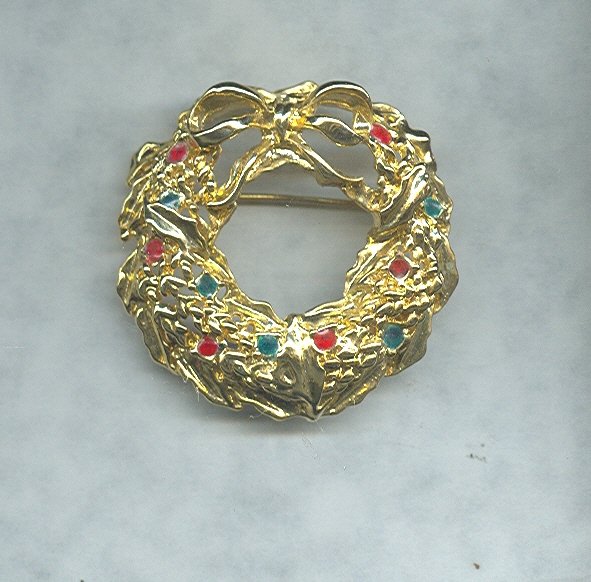 Christmas Wreath Pin