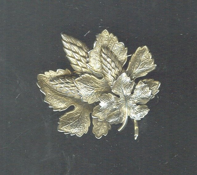 Vintage Botticelli Leaf Pin