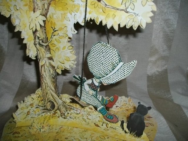 Vintage Holly Hobbie Center Piece