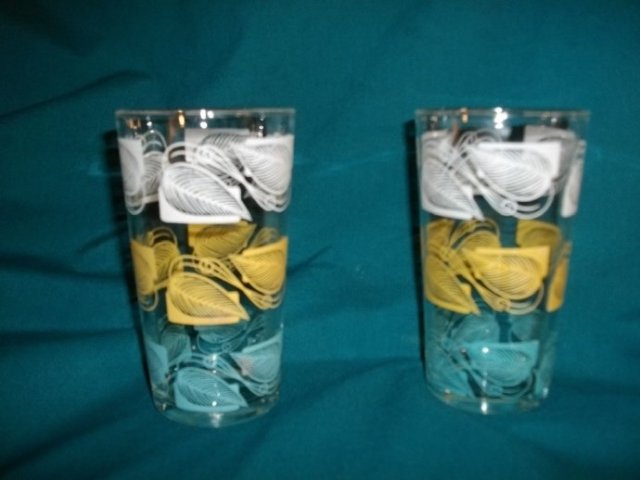 Vintage Tumblers Set w/Embossed Leaves Vintage Drinking Glasses