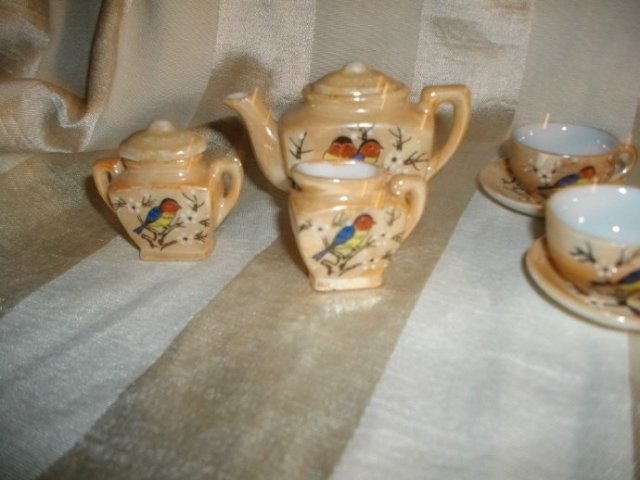 Vintage Children's Size Peach Luster Teapot Set ** LOOK** 9 Piece Set