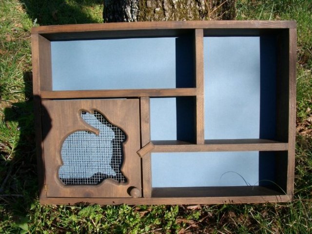 Wooden Display Shelf w/Wire Covered Rabbit