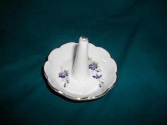 Vintage Hand Painted Lefton Ring Holder
