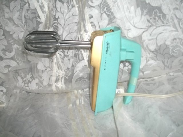 Retro Sunbeam Kitchen Mixer