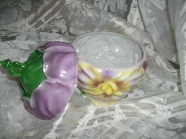 Vintage Goldcastle Porcelain Pansie Dish w/Cover