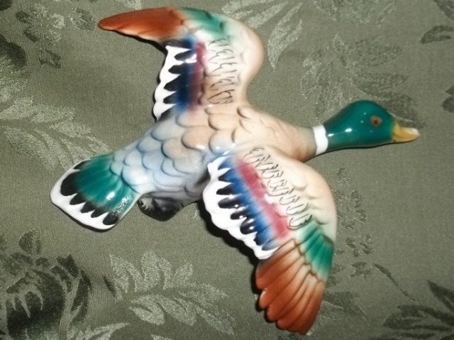 Vintage Porcelain Mallard Duck Wall Hanging Figurine