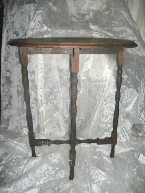 Antique Gate Leg Table **SEE PHOTOS**