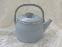 Blue Enamelware Teapot w/4 Mugs