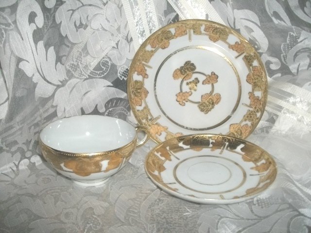 Vintage 3 Piece Hand Painted Teacup Set