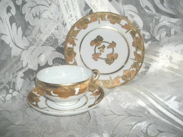 Vintage 3 Piece Hand Painted Teacup Set