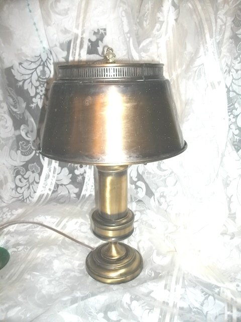 Vintage Metal Lamp w/Metal Shade