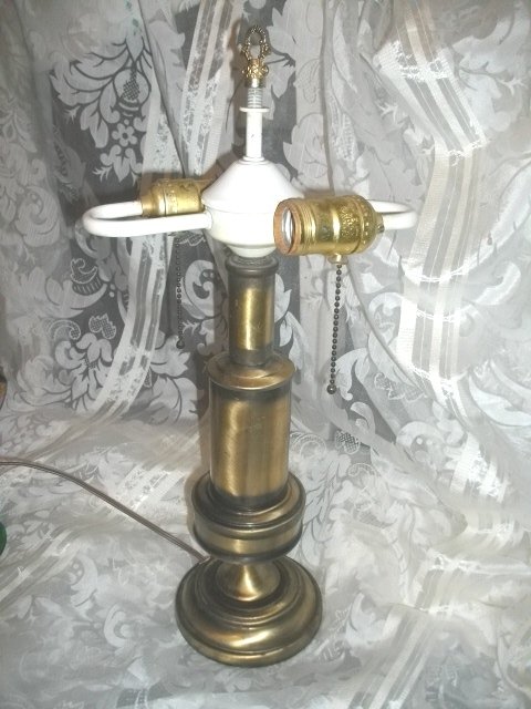 Vintage Metal Lamp w/Metal Shade