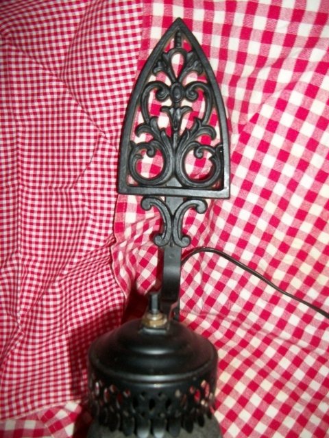 Vintage Style Cast Iron Trivet Lamp