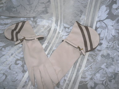 Vintage Ladies Designer Gloves