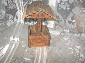 Vintage Hand Made Wishing Well