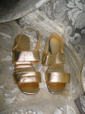 Vintage Ladies Gold Lame' Shoes