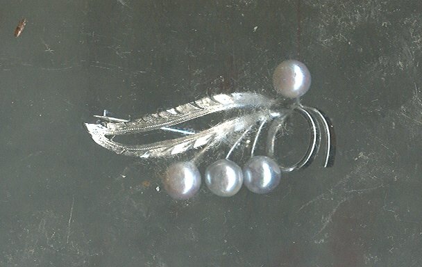 Vintage Sterling Silver & Gray Baroque Pearl Pin