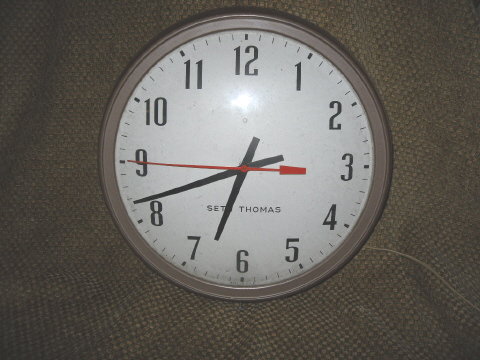 Vintage Seth Thomas Metal Wall Clock