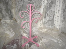 Vintage Pink Metal Cup Holder