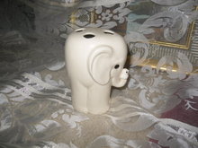 Vintage Elephant Toothbrush Holder