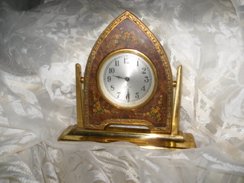 Vintage Sessions Cathedral Clock **LOOK**
