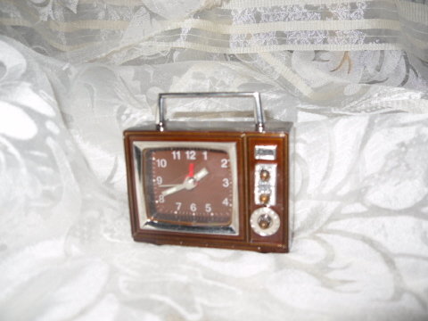 Vintage Style Television Alarm Clock