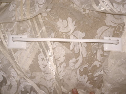 Vintage White Metal Towel Rod **Wall Mount**