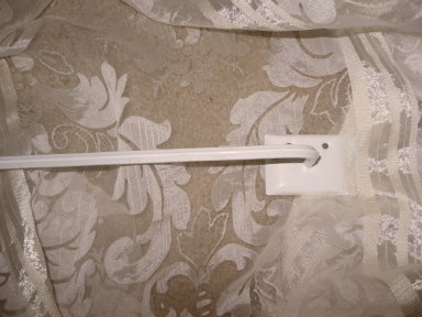 Vintage White Metal Towel Rod **Wall Mount**