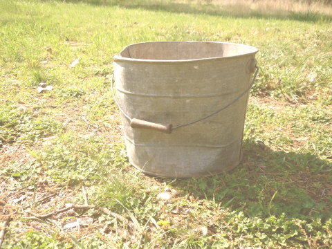 Vintage Large Metal Bucket w/wooden handle